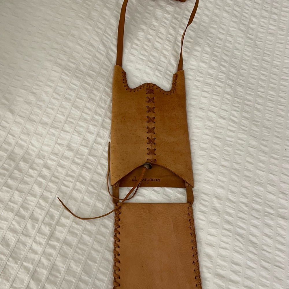Hand crafted leather aboriginal shoulder bag - Picture 9 of 11